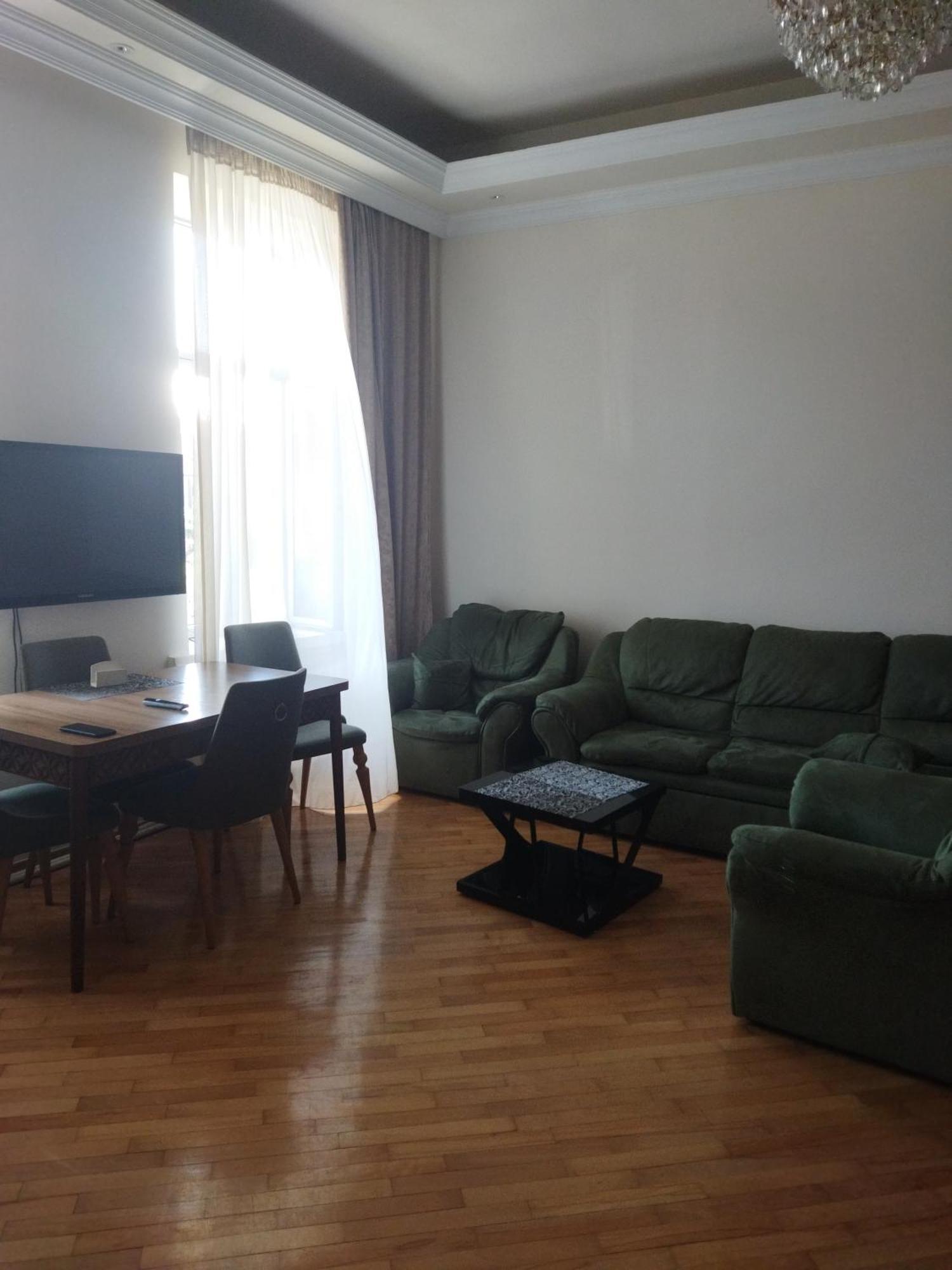 Апартамент На Абашидзе Batumi Ngoại thất bức ảnh